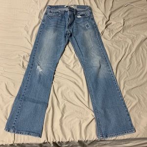 LEVI'S MEN'S W32 L32 "527 LOW BOOT CUT" DISTRESSED LIGHT WASHED JEANS